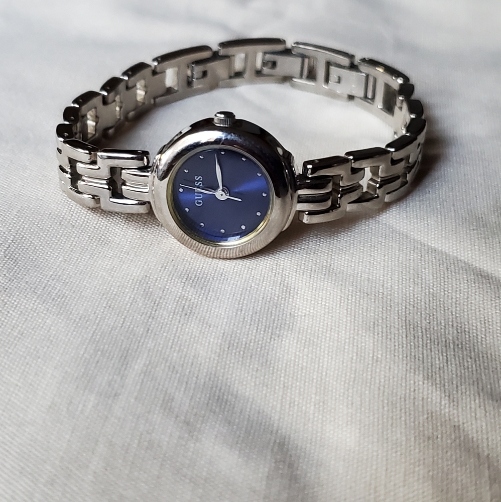LAST CHANCE! Dark blue GUESS watch - Picture 3 of 11